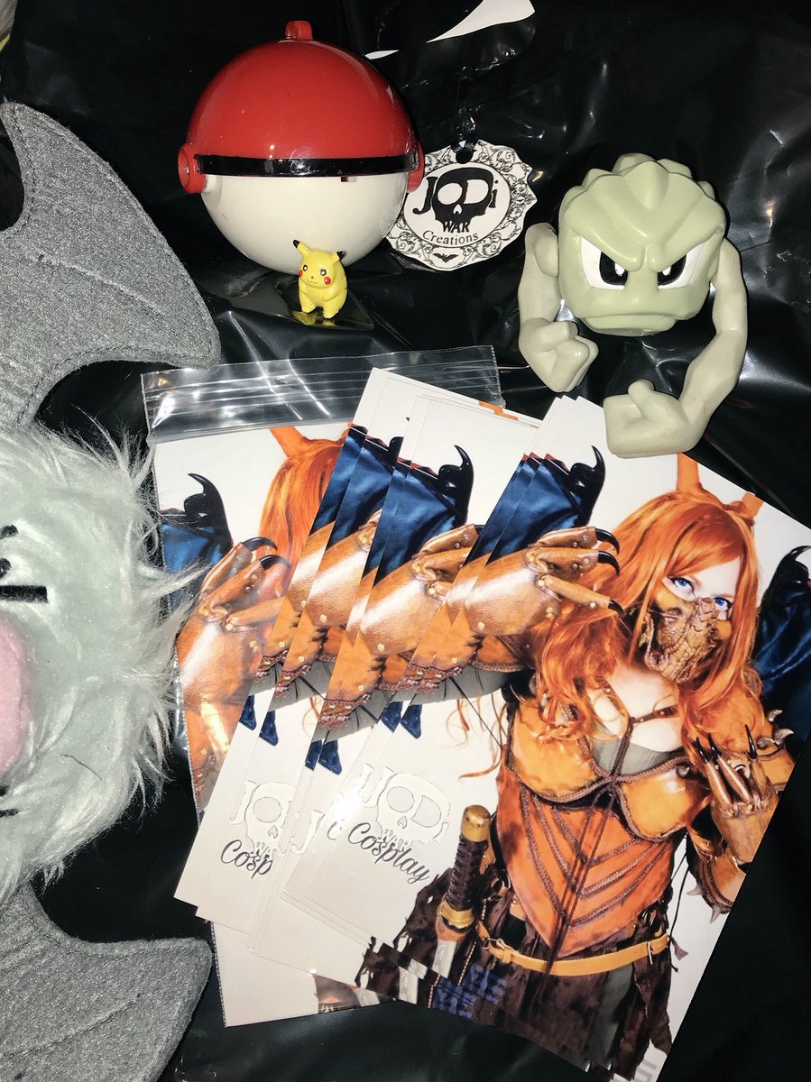 JoDiWarCosplay's tweet photo. Hey guys I’m gonna be at  #rgvpokefest 2018 at #mcallenconventioncenter I’m getting prints ready !! Come say hi! 😘❤️🙏 https://t.co/9WeXNIRAdT