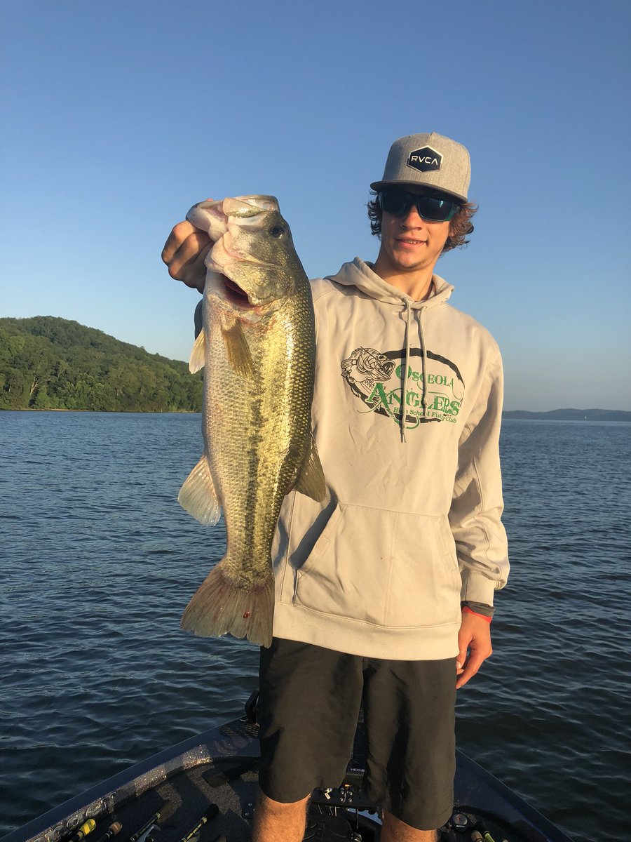 cole_t80's tweet image. Wrapped up a solid high school fishing career and got to spend a week in Florence, AL with the best family and friends I could ask for 👌🏼 #livetofish #Worldfinals #highschoolfishing