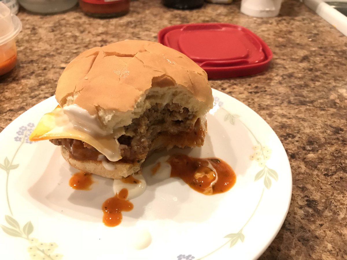 R_double_you's tweet image. Homemade Buffalo "not chicken, chicken sandwich" with non dairy, plant based cheese #healthyeating #veganish #bombaf #plantbased #healthydiet #choices #changes #betterliving better than #ChickfilA #wifeyinthekitchenwhippin