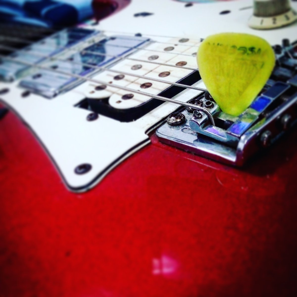 grita_scream's tweet photo. Afilando el cuchillo 🤘
#Vengador #Grita #SaraJuana #HeavyMetal #Metal #Rock #HardRock https://t.co/TZMo8QXF2f