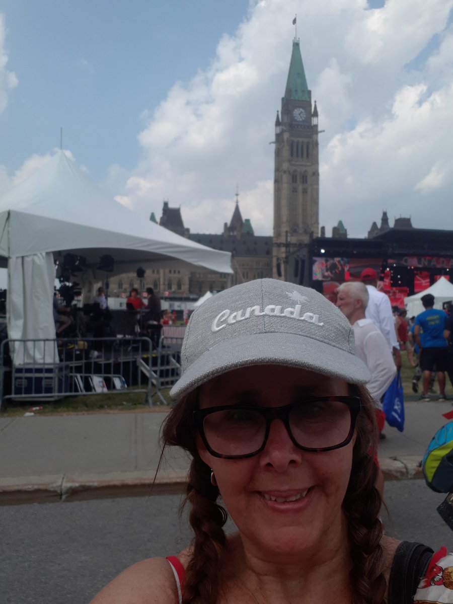 Hennigarm's tweet photo. Happy Canada day https://t.co/5HypXPxB6T