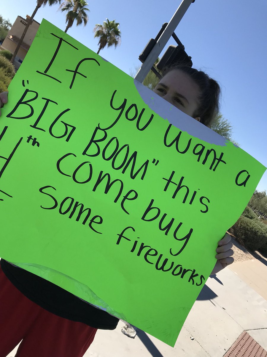 LadyWolvesGBB's tweet image. We r still here! Working hard to sell our fireworks! Come support us! 2 locations! Ray and McClintock &amp;amp; Scottsdale rd and Thomas!! #thingsthatgoboom #EXCELlence