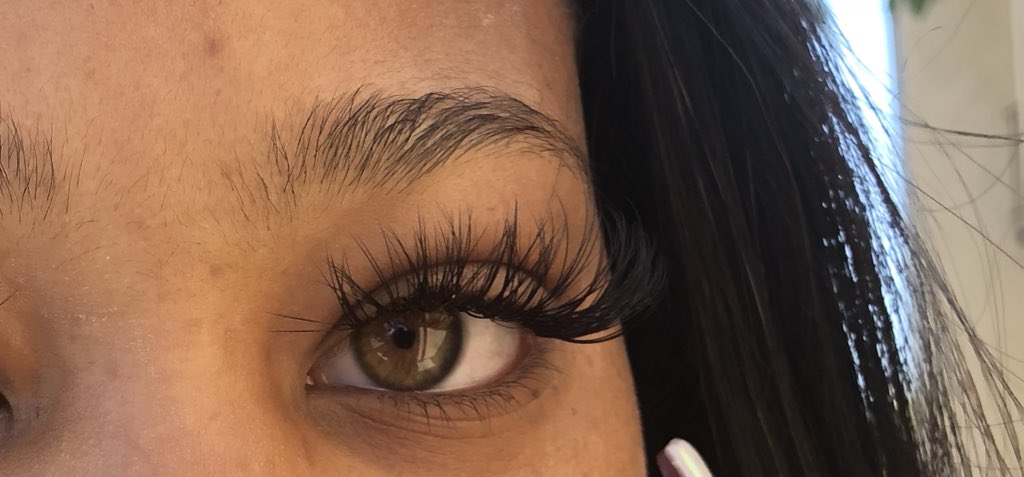 lvshtrapbayarea's tweet photo. Ladies! It’s the summer and you know you’re tired of wearing those strips in this crazy weather! 😍 come get lashes by me &amp; leave on fleek! 1st time clients receive 10% of 1st appt👀😉 #RTRTRT https://t.co/3Xhi3wYqQG