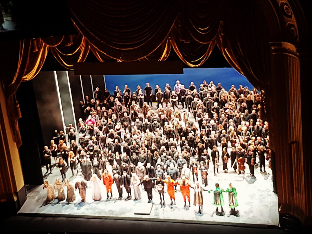 dredbeveridge's tweet photo. Maestro Runnicles rightly bringing the whole orchestra and cast onstage with his wonderful #RingSF cast - one of the most consistently fine I gave heard and some of the grandest, best conducting too... https://t.co/cTweQWD1uT