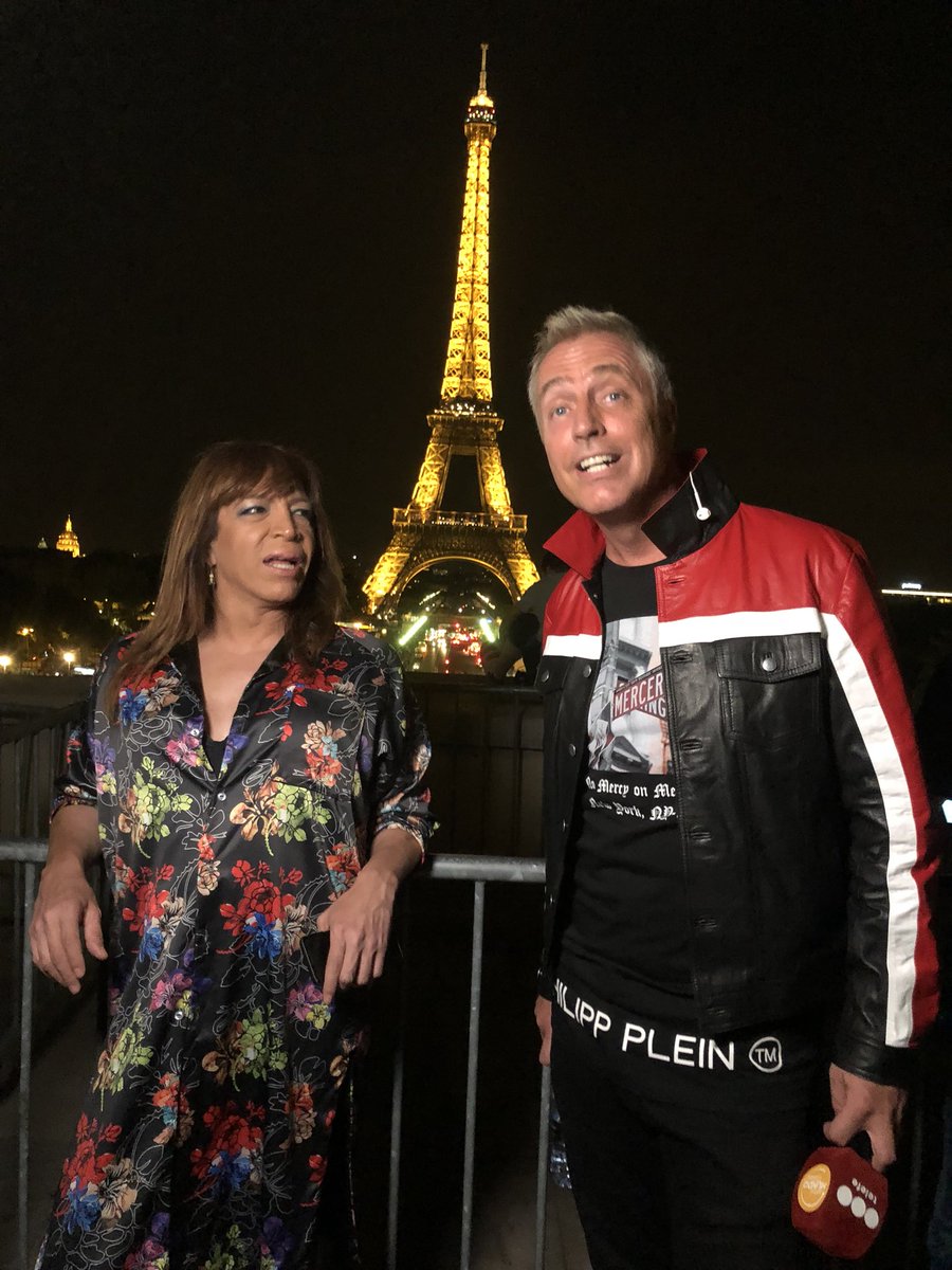 marley_ok's tweet photo. Conoce Paris! Y la torre Eiffel! Ahora #PorElMundo con @lizytagliani en vivo por @telefe https://t.co/4uqyAXzl1T