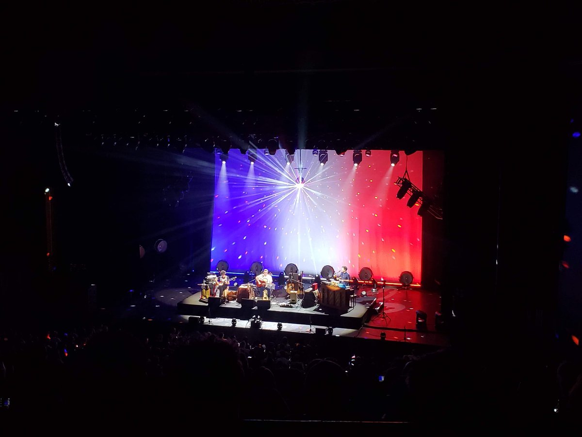 fotc_fans's tweet photo. After two trips to London and some blood, sweat, and tears, we finally got to see the guys tonight and it was everything we could have wanted and more. Bret and Jemaine hands-on recorder action is some #bigdickenergy. https://t.co/1ECPuo3VAM