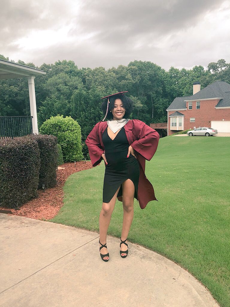 briannasimone's tweet photo. #WhosWhoAtVState
what's up I'm bre ! 🤪💕
🌸incoming freshman
🌸 atl baby
🌸LEO 🦁
🌸majoring in biology (pre-med track)
🌸#vstate22
🌸i'm very chill & boujee (i'm working on it😂) and goal-oriented
🌸 don't be afraid to say hi
🌸dm me, let's be friends https://t.co/fJXTyaHtyM