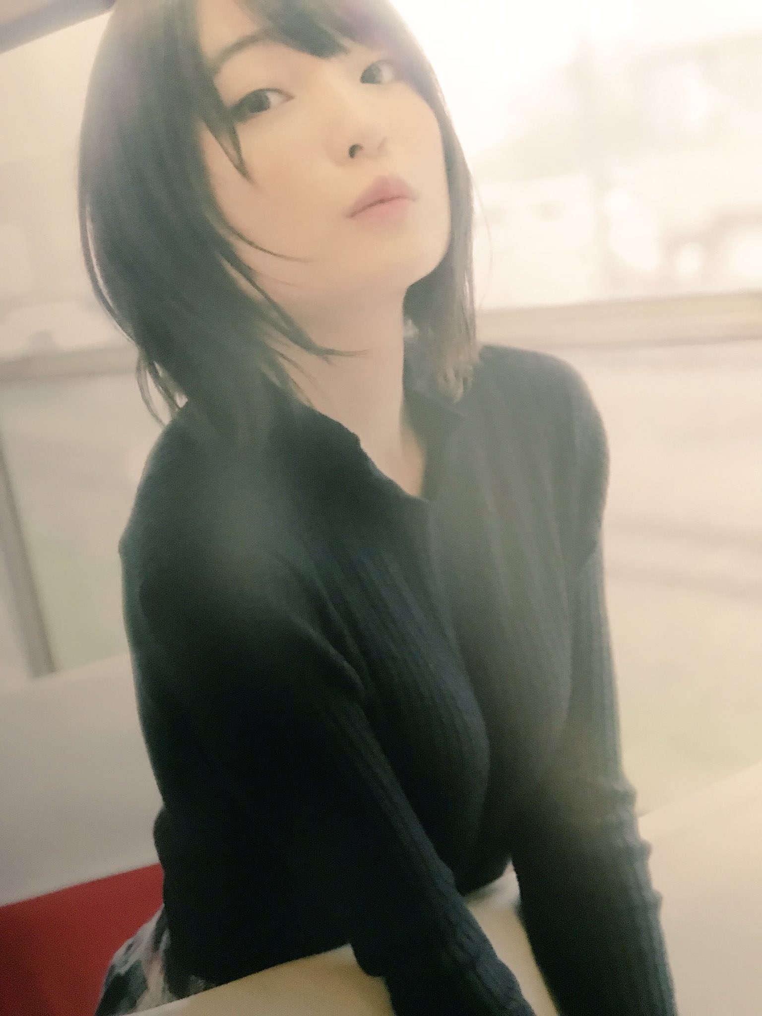 上田麗奈　写真集  / X