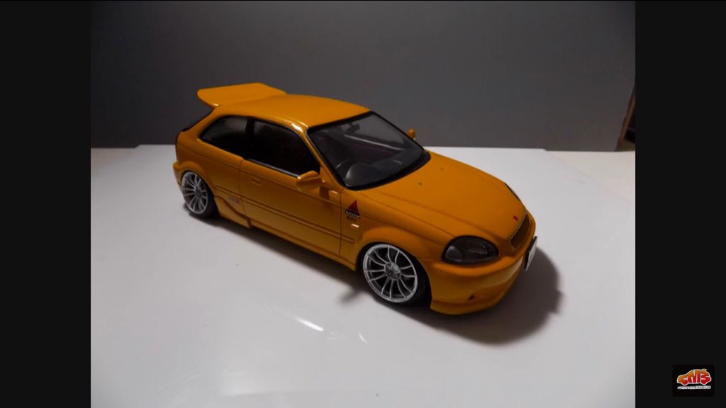 SamuraiWesley's tweet image. I just requested for CarManiac3, I request &quot;Sunlight Yellow&quot; color, added body kits and sport wheels for this Civic Type-R EK9.

Watch it on: youtu.be/5JKK_C7ZLWM

#scalemodelkits #fujimi #hondacivictyperek9