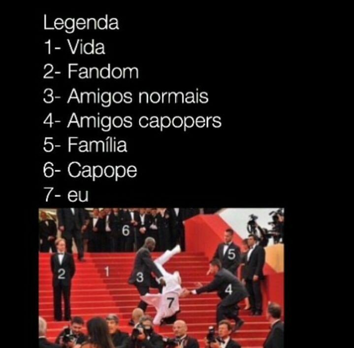 YasmimLay's tweet image. Me definiu...!