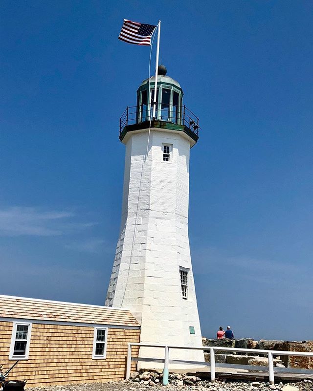 The historic Old Scituate Lighthouse. #scituate #oldscituatelighthouse #lighthouse #americanflag #scituateharbor #MA ift.tt/2z1rj7R