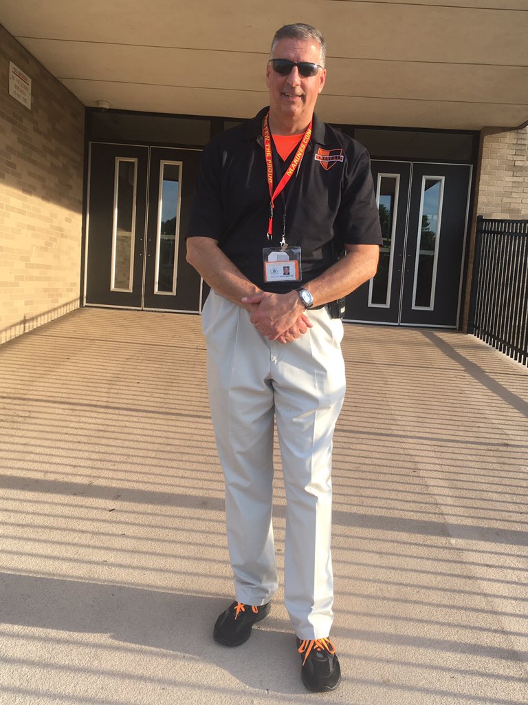 mantone_jerald's tweet photo. A message from the RAMP : yesterday was my last official day, at the request of the Principal. I want to Thank the Classes of 2017,18,19,20,21 , teachers, staff, &amp; parents for the 1,561 support signatures, phone calls, &amp; emotional thank you 's , A lifetime true Evaluation, Ville! https://t.co/HFxL5toWaW