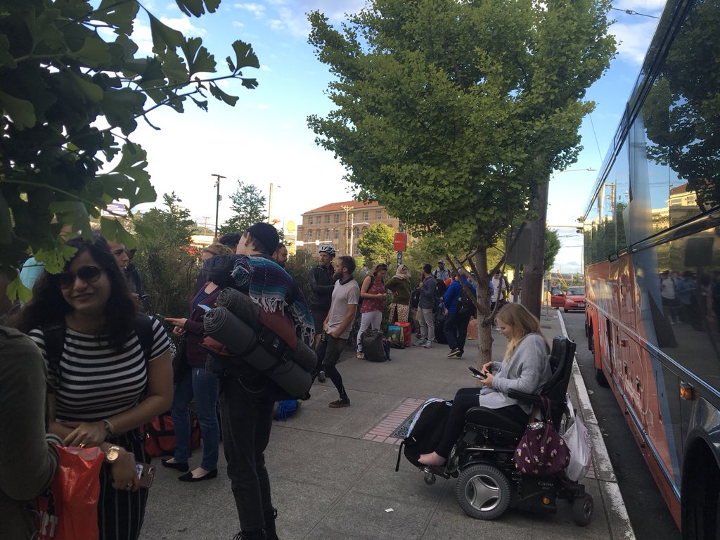 nodec's tweet photo. Many people waiting for you @BoltBus https://t.co/n5gnENjG6N