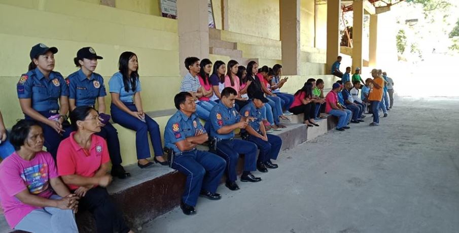 PNPPasil's tweet photo. Personnel of Pasil MPS led by the COP PSI WILLY DAGDAGUE DUMANSI attended the KAPIHAN sponsored by the MSWD Office. #Programenhancement #patrolplan2030 https://t.co/6Qegt5351R
