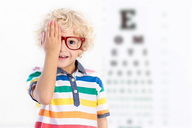 europapress's tweet photo. ¿Cuándo debería realizarse la primera revisión ocular a los niños? https://t.co/6LCKppHpIW https://t.co/1QBwq7iES9