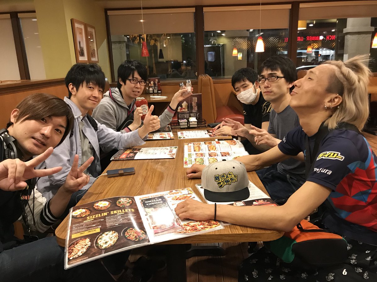 maneater_dgr's tweet photo. DBFZ勢でメシ！皆さんお疲れ様でした...かずのこはおめでとー！強かったー https://t.co/DwQlQoZGb8