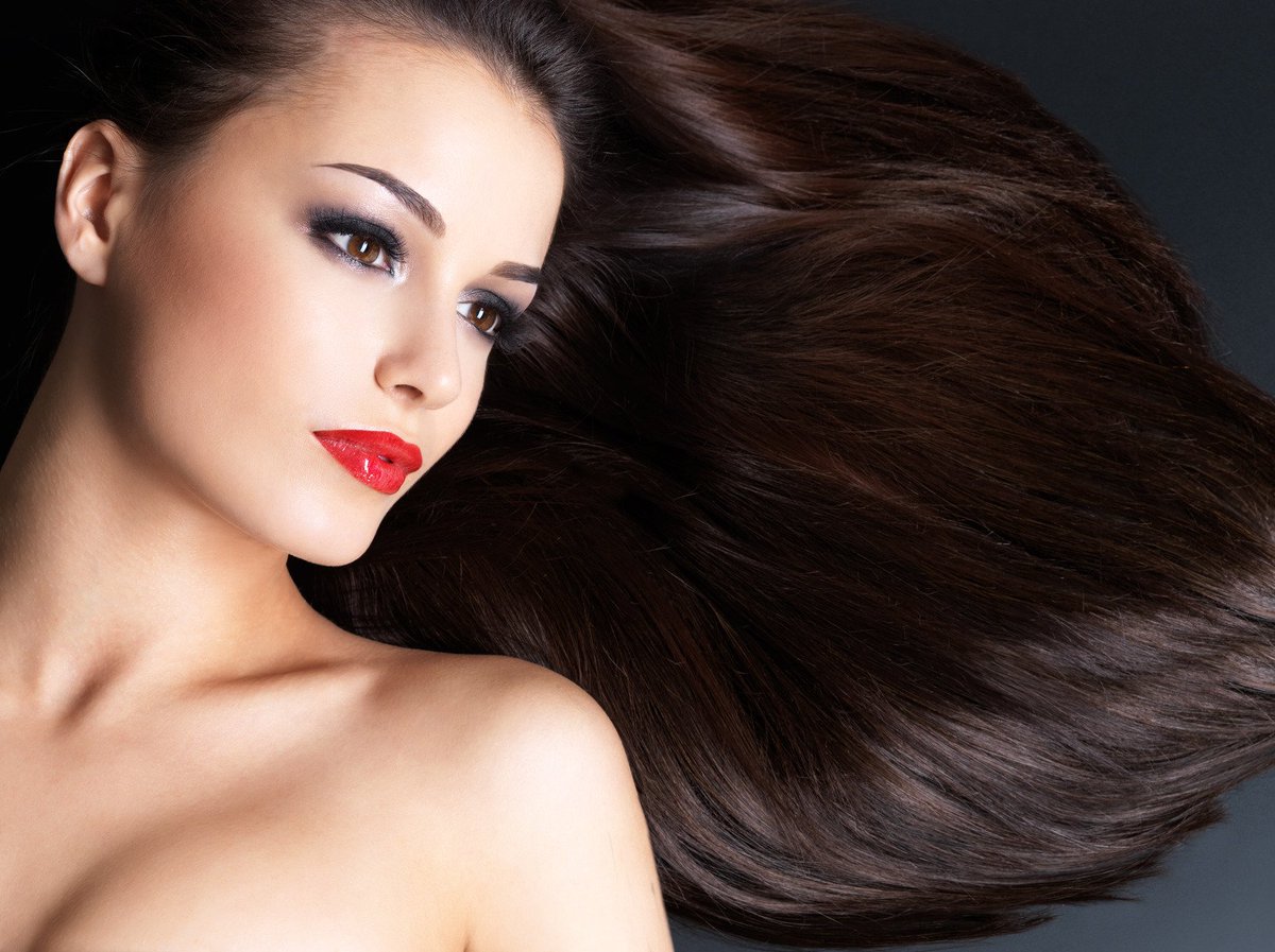 SuperSt09379734's tweet photo. “I think that the most important thing a woman can have- next to talent, of course- is her hairdresser.” 
― Joan Crawford
#monat #hair #hairstile https://t.co/mDlJWRKbEo