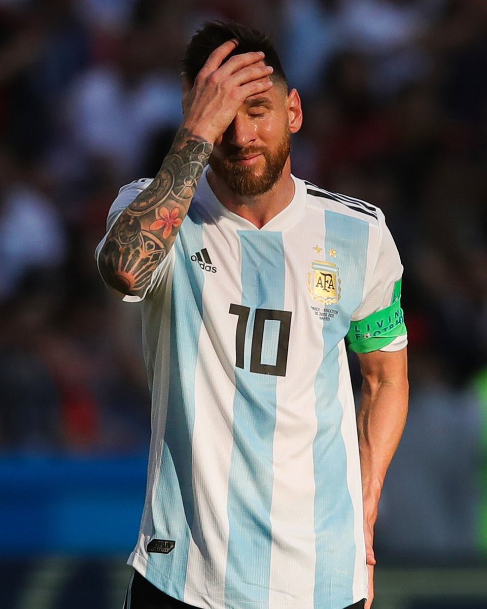 Pablorqz's tweet photo. Una piña duele menos que esta foto https://t.co/zeUxUESQ5U