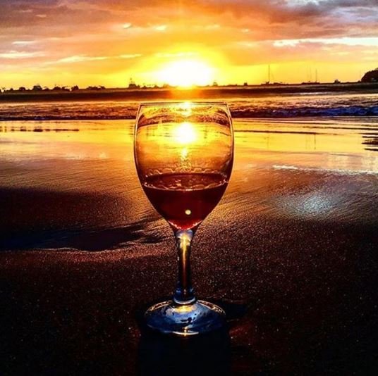 Be sure to end the day with something that makes you happy. 😄 <a href="/DemiCassiani/">Demi Cassiani</a> <a href="/winewankers/">The Wine Wankers 🍾🤛🎉🥂</a> <a href="/JMiquelWine/">Julien Miquel #Wine</a> <a href="/MoetHennessy/">Moët Hennessy</a> <a href="/suziday123/">Suzi Day</a> @Momo_sandiego <a href="/CaraMiaSG/">✨Cara Mia✨</a> <a href="/always5star/">Always5Star</a> <a href="/RoarLoudTravel/">RoarLoud</a> <a href="/onceuponawine_/">ONCE UPON A WINE ®™ OFFICIAL</a> <a href="/TalesoftheCork/">TalesoftheCork</a> <a href="/MrScottEddy/">Scott Eddy ✈️</a> 
Photo by: @vinfatuation #SundaySunsets #winelover