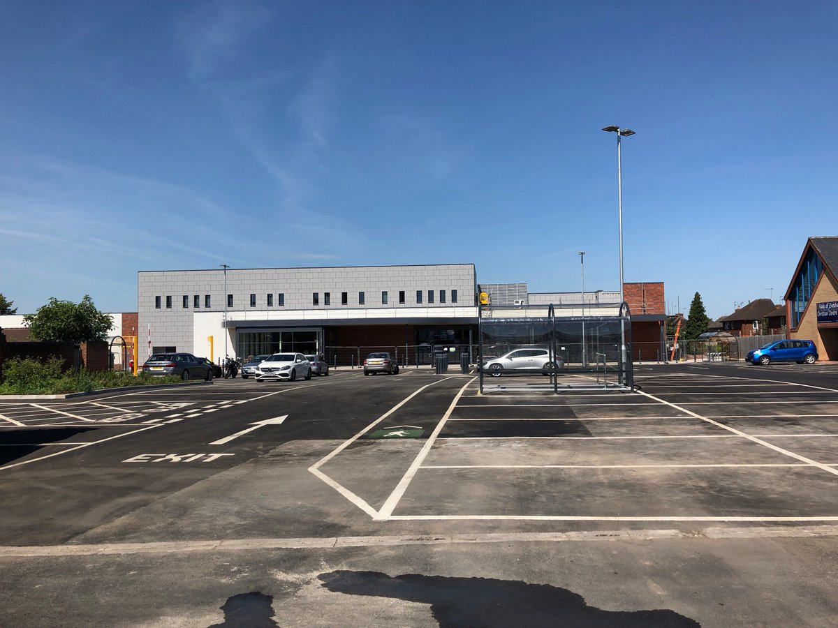 VentTechLtd's tweet image. Morning site visits in the Building Manuals department! 

This time to Evesham, for the Waitrose shell works. Another successful handover for @MidasGroupUk  #ShellWorks #ProjectHandover #BuildingManuals