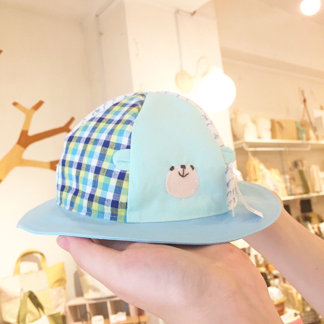 lisu2_lisu's tweet photo. こんばんはっ🐻♡
#happybug さん入荷ラッシュです😉💕
品薄になっておりました
くまちゃん帽、再入荷しましたっ!!
夏の日差しからベビーたちを守りながら、
今だけの可愛さを
存分に楽しめる帽子です👒♡
今回は夏らしいチェック柄も♡♩
贈り物にもオススメですよ〜っ! https://t.co/exdRYkgbAO