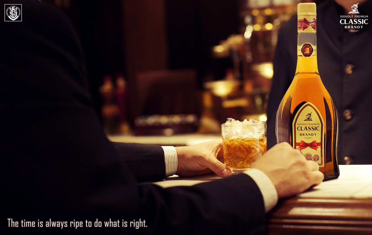 signoutpremium's tweet photo. The time is always ripe to do what is right.🤗👍
#signoutclassic
#premiumbrandy #SNJ 
#Signoutclassicbrandy #Brandy #BrandyLove https://t.co/1vlZfXO1Vo