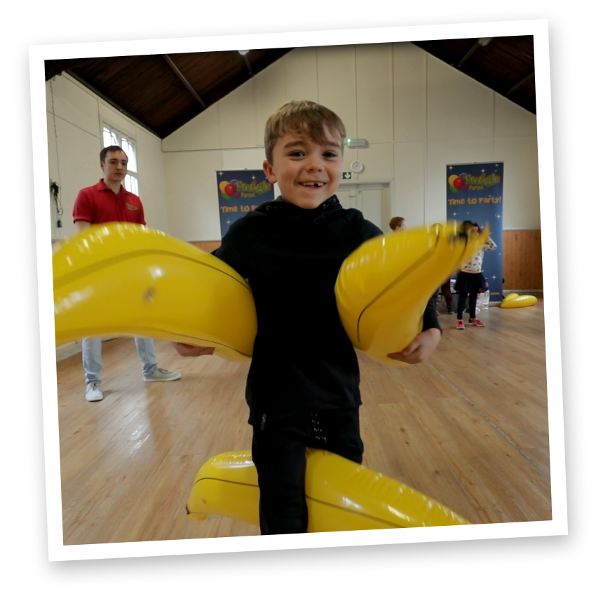 froggleparties's tweet photo. Giant bubbles, jumbo bananas, brilliant balloons, and fun packed games! Just some of the things we do in our super bubble and games #kidsparty. #bubbles https://t.co/NZledtRwtN