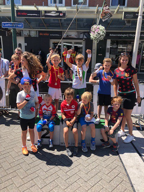 Groos met onze Berend, gisteren mooie 2e plek in de <a href="/RondeKralingen/">Ronde van Kralingen</a>. Ik hoop m'n jongen nog vaak terug te zien op het erepodium.