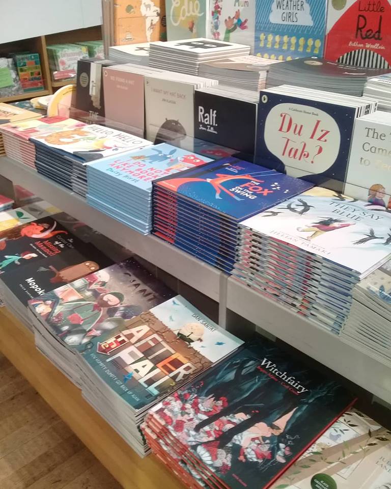 Spotted #Heksenfee (Brigitte Minne &amp; Carll Cneut) in translation #Witchfairy in the #picturebooks section at <a href="/Tate/">Tate</a> Modern's museum shop <a href="/FlandersLit/">Flanders Literature</a> flandersliterature.be/books-and-auth…