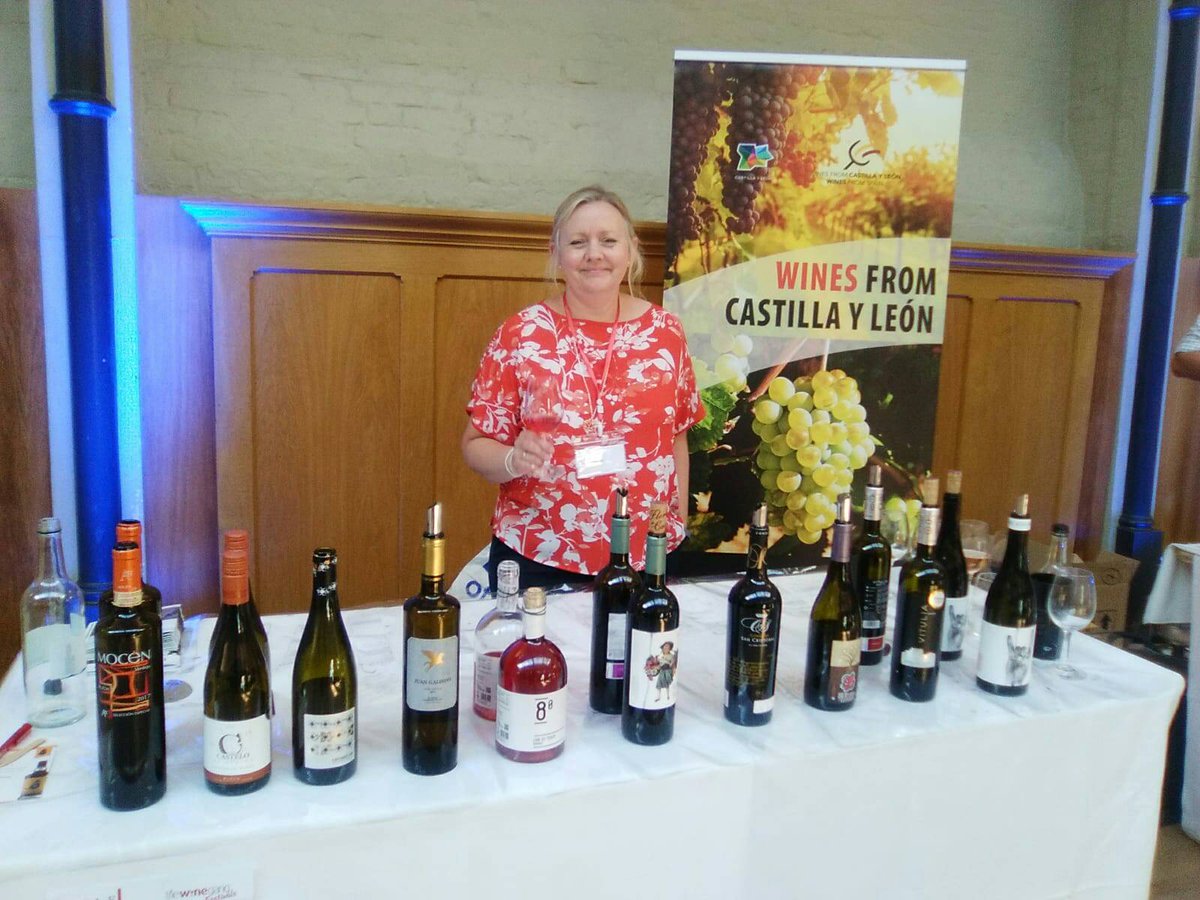 empresasjcyl's tweet photo. 📸 Festival @winegang de este fin de semana en Londres. #InternacionalizaciónICE
Con las bodegas @BodegaCopaboca @BODEGASMOCEN @CasteloDeMedina @lardemaia @MarquesDVargas @BodegasCachazo @vinobigardo #FelixCallejo #Solterra #BodegasVitulia #NobossExport #HnosPáramoArroyo https://t.co/ZaeScaFREl