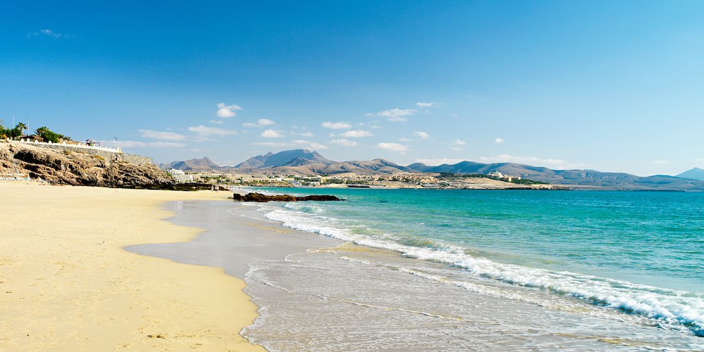 We're dreaming of sandy beaches in Spain 🇪🇸