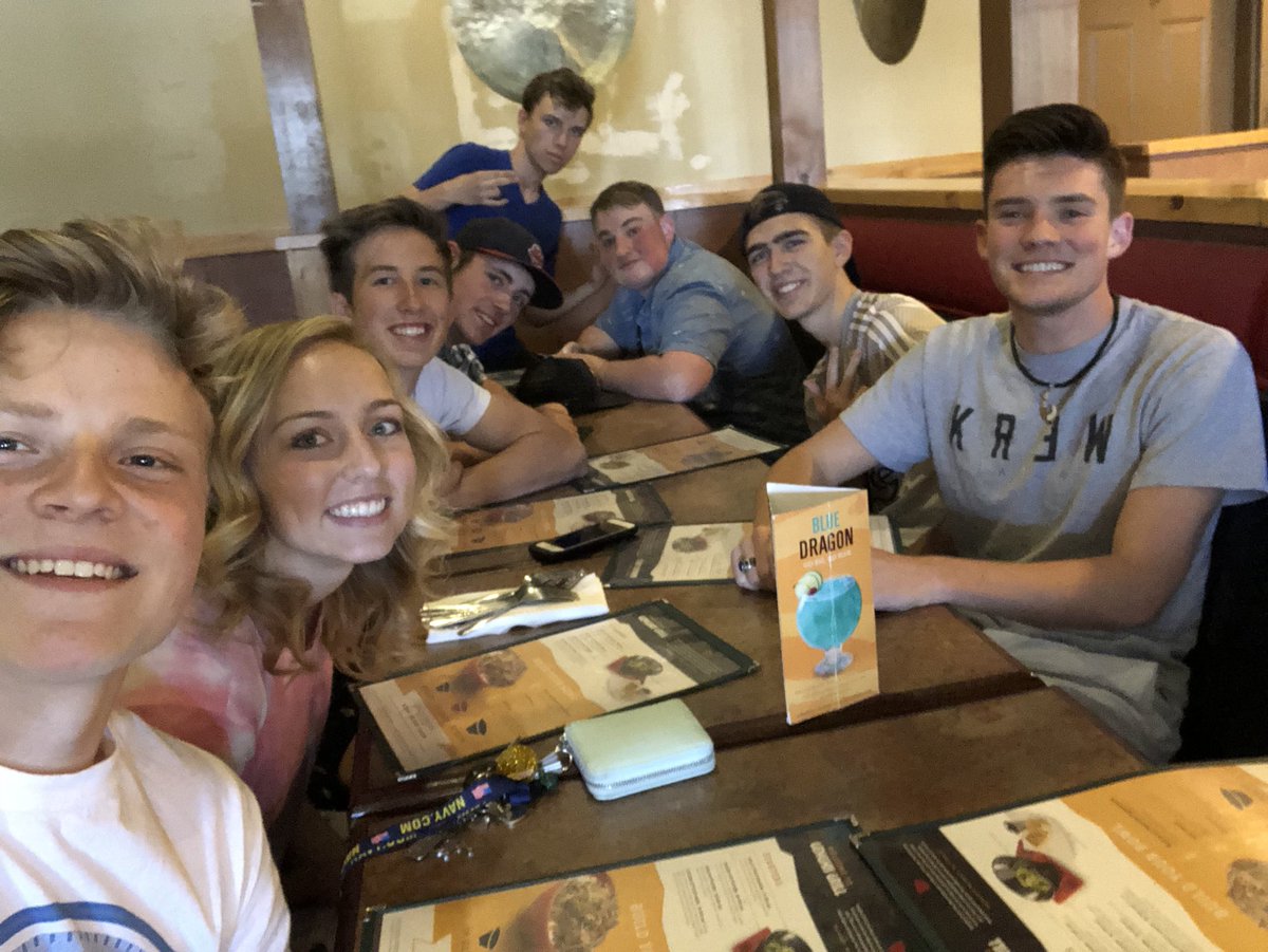faithbennett810's tweet photo. Look how cute my friends are 💋💕😍 I’m sorry I couldn’t tag everyone https://t.co/WXQYQP2U6K