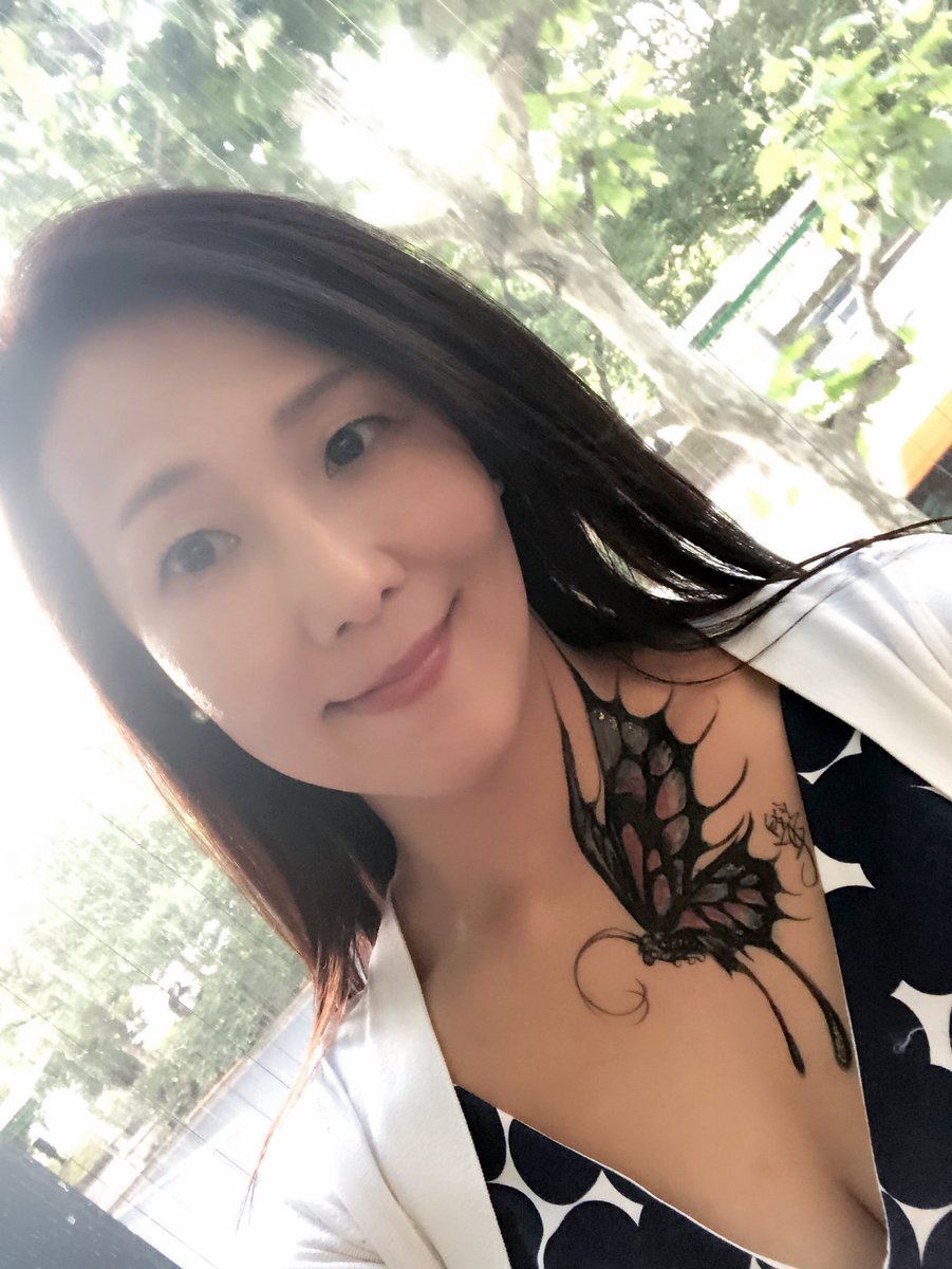 霧島アキ on X: 来週は久々にマゼンタ出勤。イベント組んでみたので予定立ててね！ 7月9日 月 ボンテージ night 北村玲奈（初出勤）.  友人N. 霧島アキで痴女ボンテージを着てお迎えします。縄と鞭持っていくよ♪← 笑 7月10日 火 AV night 北村玲奈と次元監督がお出迎え ...