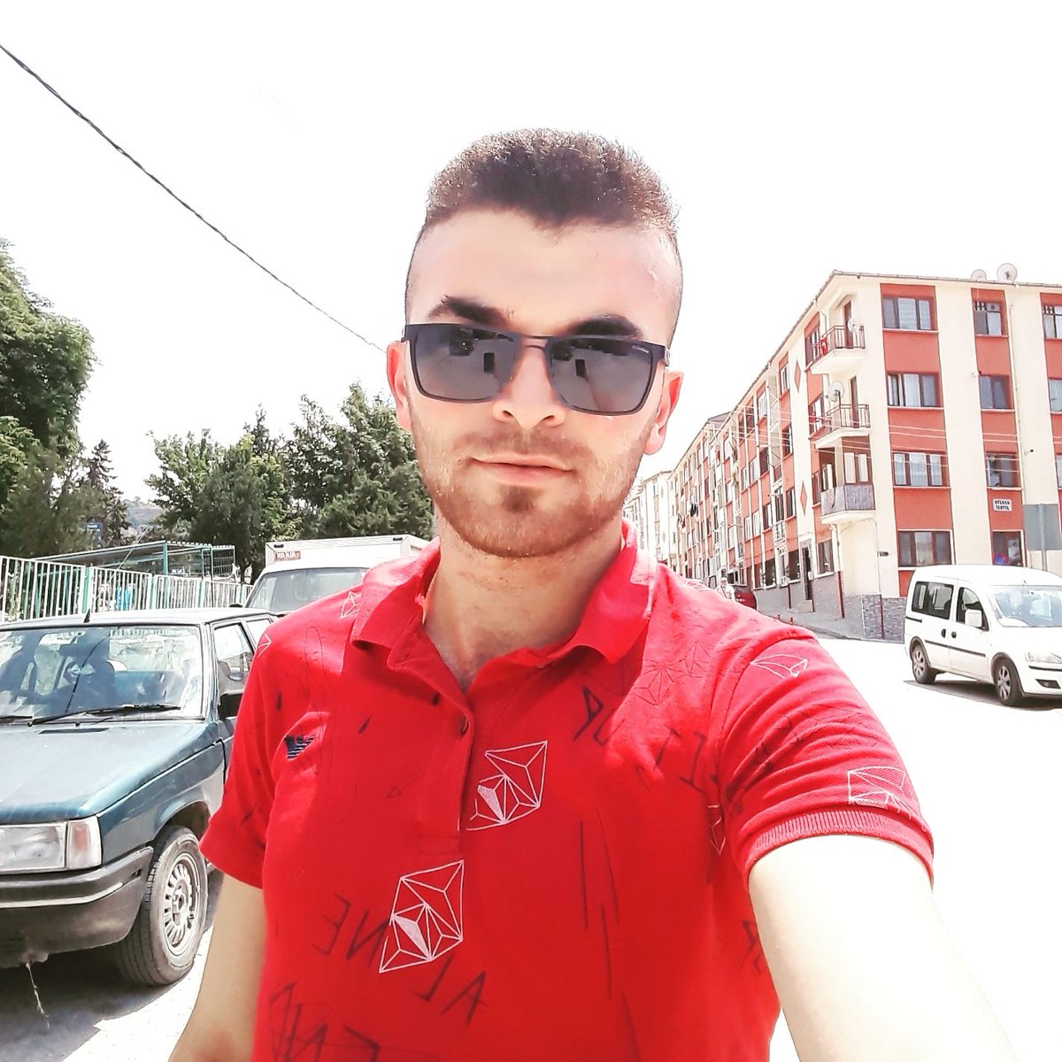hayture26's tweet photo. #YeniProfilResmi https://t.co/Q56tbZYTyo