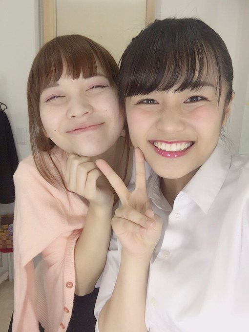 笑うと目がなくなるのtwitterイラスト検索結果