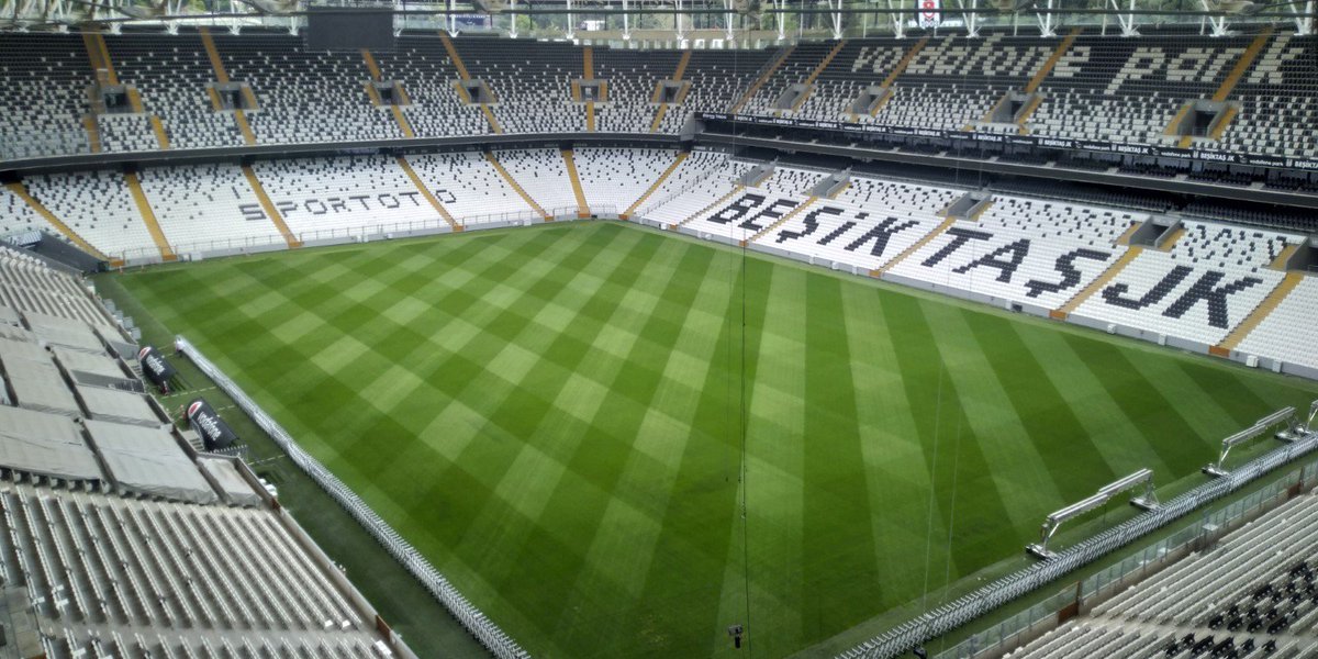 Berkay_Sezen's tweet photo. We've got some Baklava patterns  @VodafonePark @Besiktas 
via @SISPitches 
#SISGRASS 
#Hybrid
#SISAIR
#Maintenance https://t.co/eYs4SLdIaS
