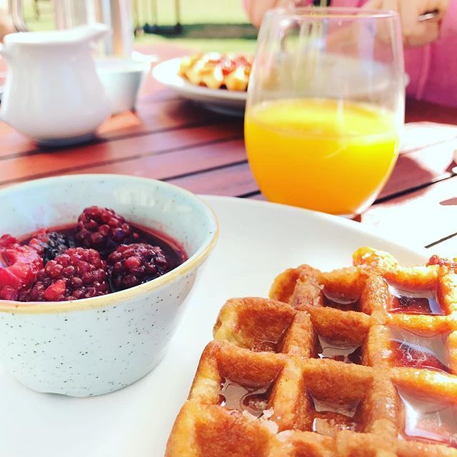 spaceinyourcase's tweet image. It was hard to pick a best thing about our stay at @theickworthhotel, but we’re going to go with the FOOD! What could be more wonderful than fresh fluffy waffles with berries for breakfast? Maybe 5 kinds of cake for afternoon tea? Or rabbit ravioli and g… ift.tt/2MEnRlv