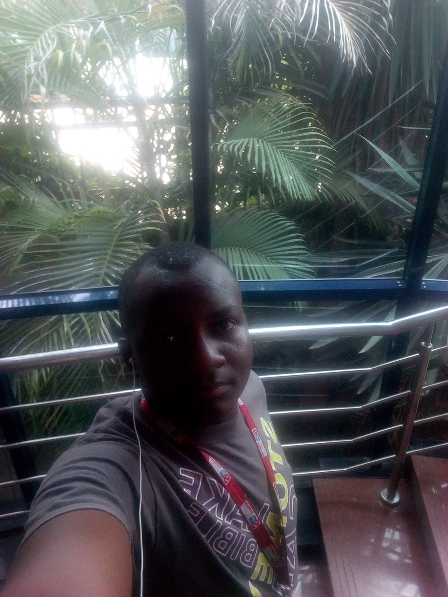 AbenHillary's tweet photo. @annjogu @radiomaisha Tuned in kwa mpigoo zaidi to 1 https://t.co/hR0gl9yjbE