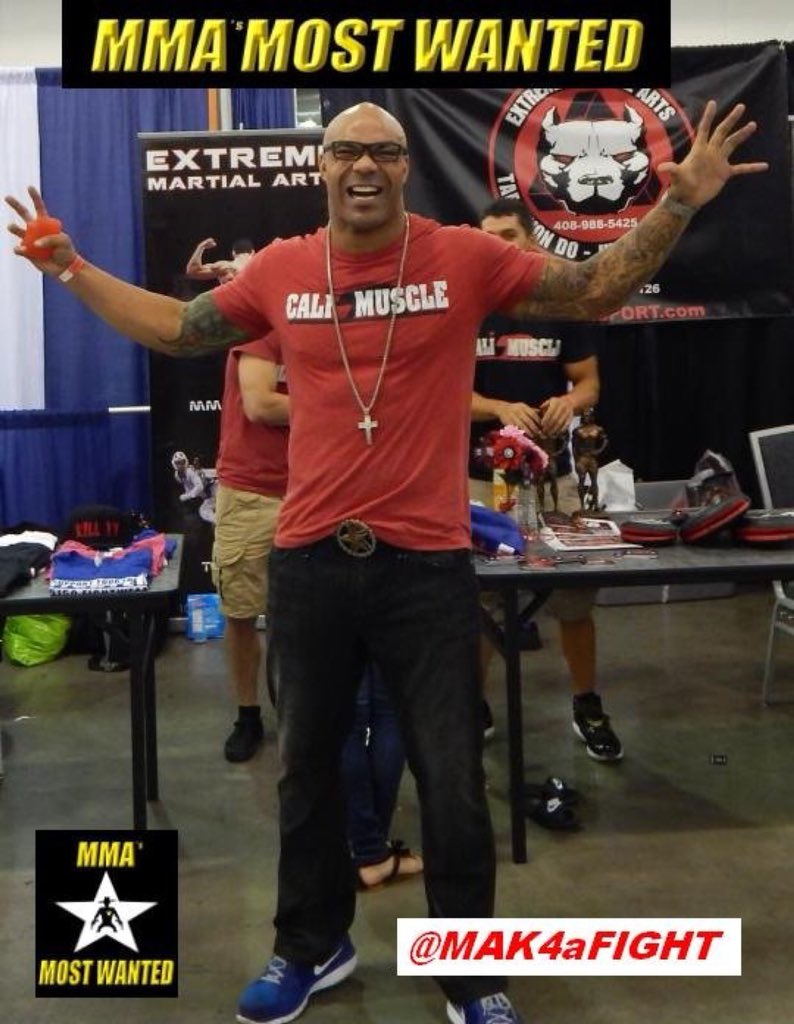 MMAMostWanted's tweet photo. @MMAMostWanted
@Mak4afight
We're big fans of #MikeKyle!
Mike has been boxing for @hboboxing and cage fighting for @pflmma ig
We want to see Mike in 2018!
Mike#DJ's in #LasVegas! 
Be sure to to follow @makmikekyle
@carlossilva
@sugarraysefo
@ProFightLeague! https://t.co/TaGaVrUwL9