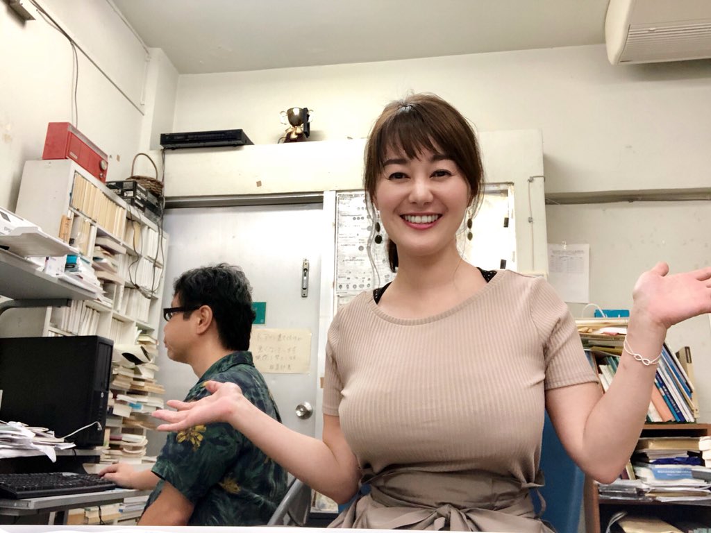 竹中知華 このあと16時55分からラジオ沖縄でユーグラデーションタイムチョイスはじまりますよ O O Choice Rokinawa Co Jpへ 今日どんな１日だったか教えてね ﾟ ﾟ アナウンサーチョイスは 台風7号通過後の県内 竹中チョイスは ありんくりんさんが