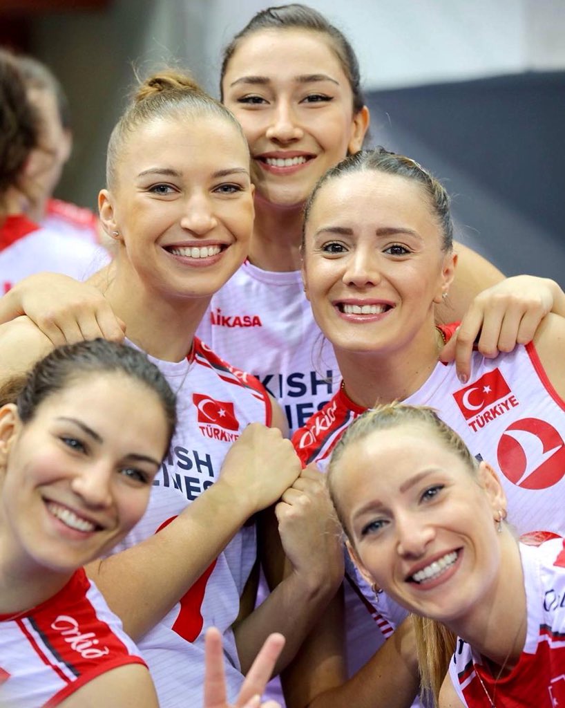 Gizem Örge tweet media