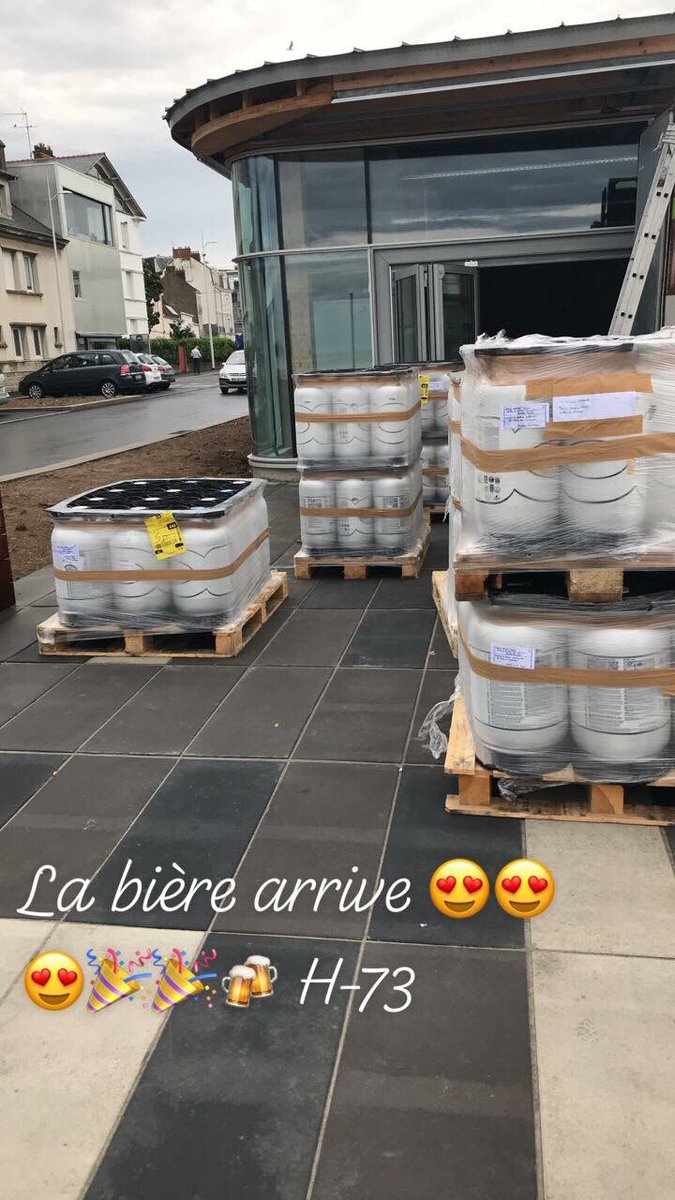 BaleineSN's tweet image. Les fûts sont arrivés 🍻🍻🍻😍 #laBD #SN #CraftBeer