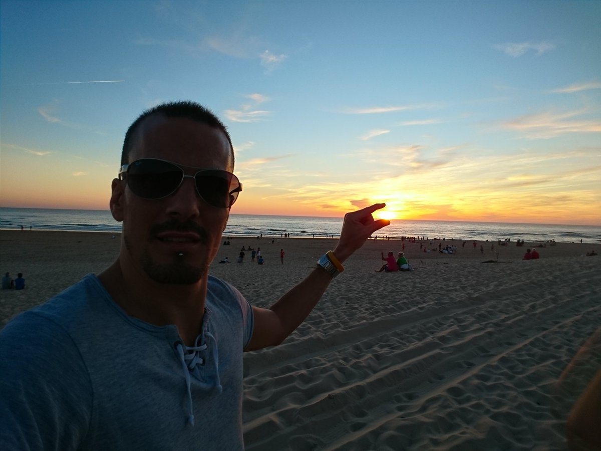 Miyu_Sartaguda's tweet photo. #VeranoEuropaFM #cogiendoelverano #solnaranja https://t.co/TN81ObkbjX