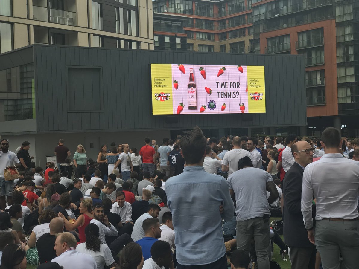 SpiltMilkMedia1's tweet photo. Happy start of #wimbledon 2018! Catch all the action at one of our London screens! #pimms #pimmsoclock #ooh #oohtv @merchantsqevent @Wimbledon @DiageoGB @PimmsGB https://t.co/7EK0w2HRhb