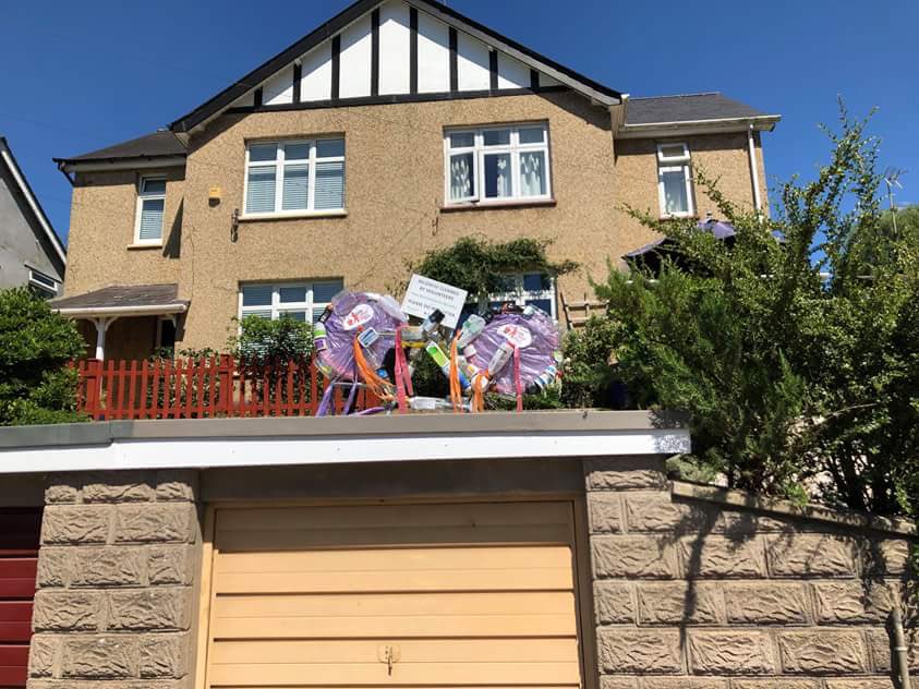 UskTownCouncil's tweet photo. A great bike with a message from Usk Litter Action Group well done Tim Southern! You can spot this bike on Abergavenny Road! #cycleusk #velothon #velothonwales https://t.co/2qAalsXxUJ