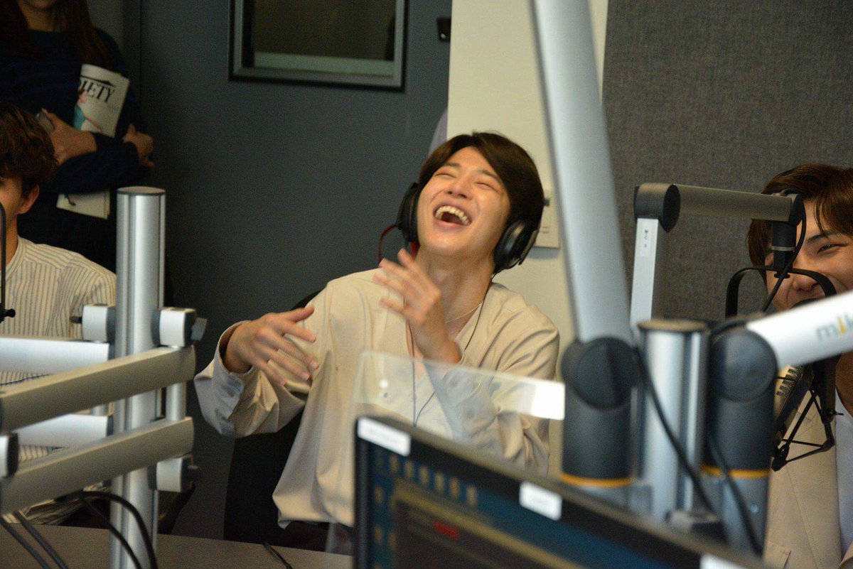 iHeartCountdown's tweet image. What was your favorite part of the @bts_bighit interview with @JoJoWright?! Reply &amp;amp; let us know!! More to come tomorrow, listen link in bio in case you missed it! #BTS #BTSArmy #BTSxJoJoWright #iHeartRadioCountdown @BTS_twt