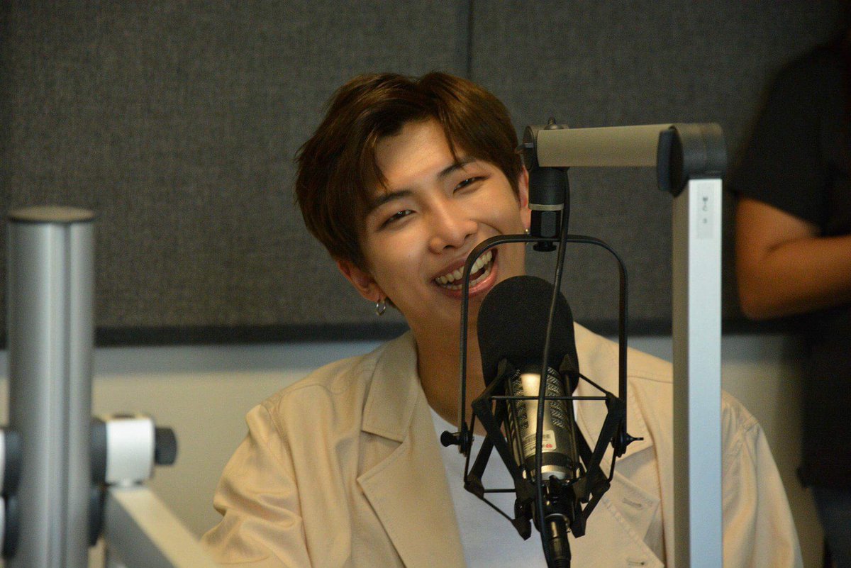 iHeartCountdown's tweet image. What was your favorite part of the @bts_bighit interview with @JoJoWright?! Reply &amp;amp; let us know!! More to come tomorrow, listen link in bio in case you missed it! #BTS #BTSArmy #BTSxJoJoWright #iHeartRadioCountdown @BTS_twt