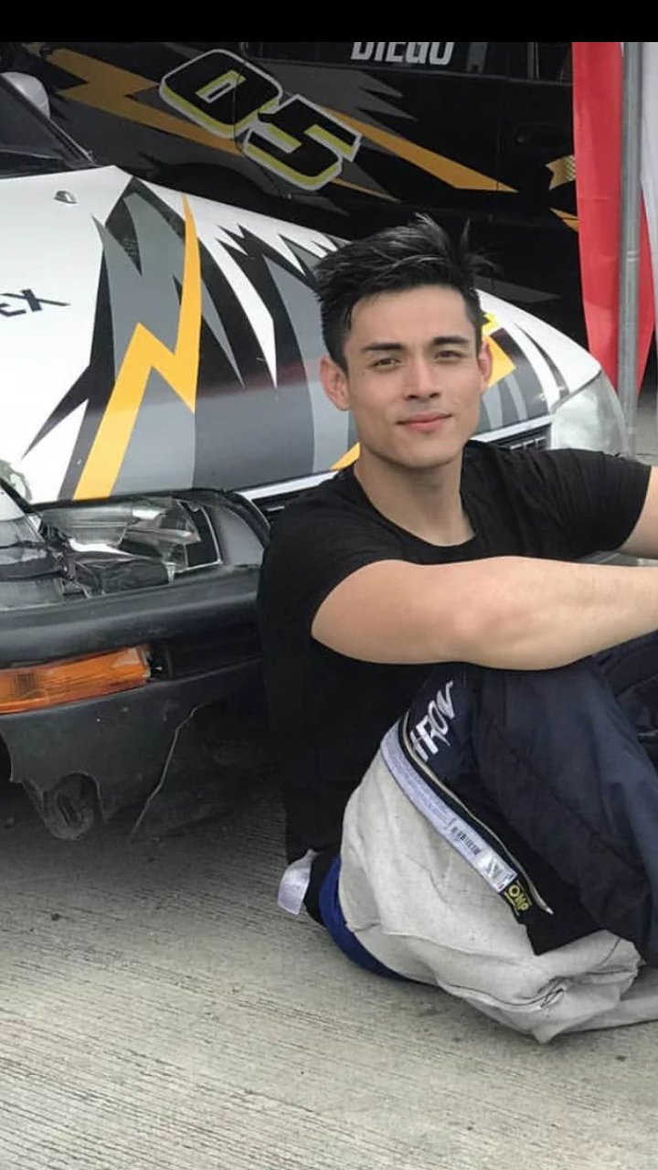 Second Day Of Xian Lim\s bday month....
Happy Birthday 