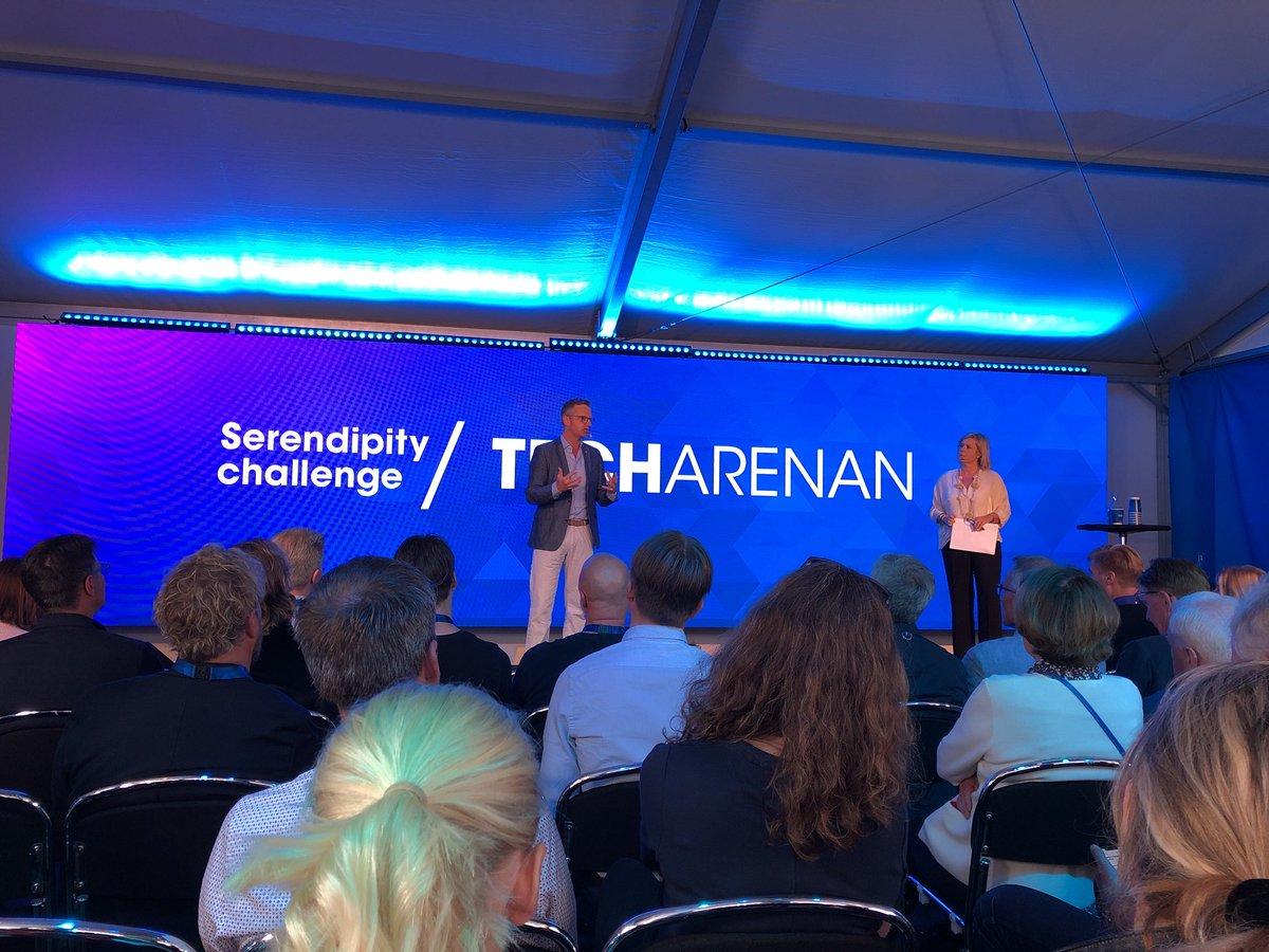 Små och stora bolag måste samarbeta och lära av varandra - då blir svensk industri och teknik som bäst, säger Damberg! #almedalen #techarenan #svenskindustri