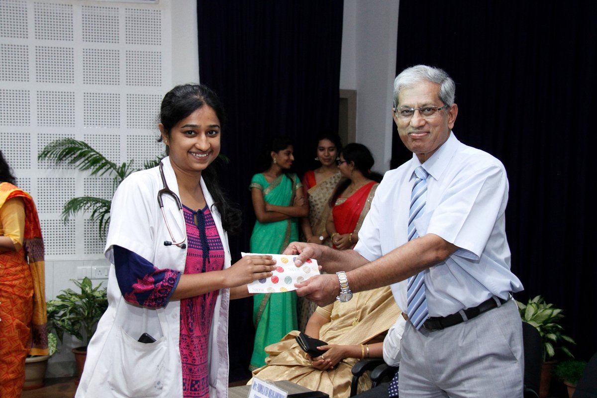 sdmmedical's tweet photo. Doctors' Day 2018
Felicitation of MBBS Toppers #DoctorsDay #sdmcmsh https://t.co/b9A4TLy1MH